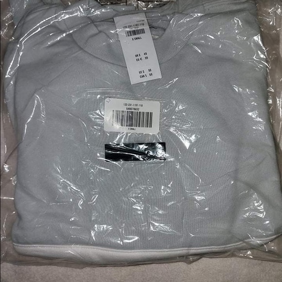 Abercrombie and Fitch Oversized Sweatshirt size XS NWT - Picture 2 of 9